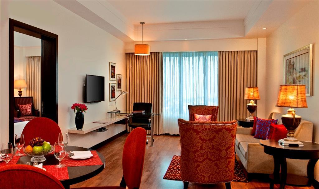 Fortune Jp Palace, Mysore - Member Itc Hotels' Group Oda fotoğraf Suite at the Taj Bengal