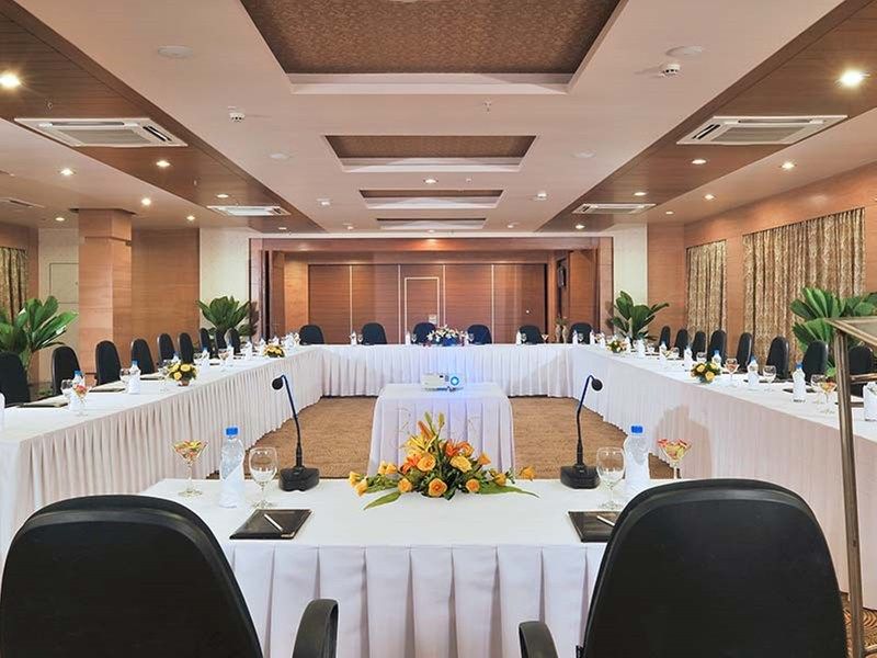 Fortune Jp Palace, Mysore - Member Itc Hotels' Group Dış mekan fotoğraf The meeting room of the ASEAN Secretariat