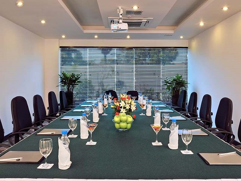Fortune Jp Palace, Mysore - Member Itc Hotels' Group Dış mekan fotoğraf Meeting room